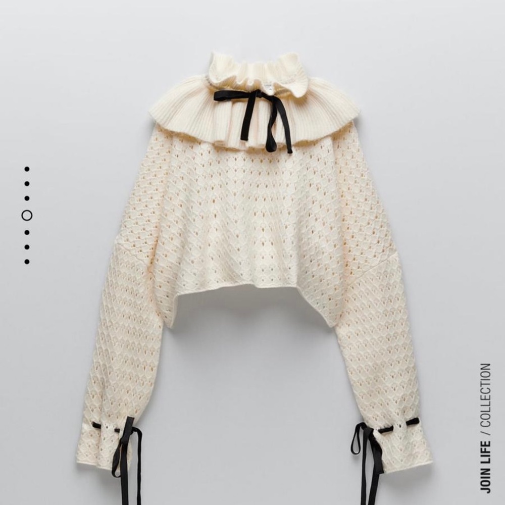Knit sweater with ruffles Zara, M